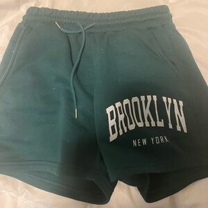 Dark Green Brooklyn Shorts – Casual & Comfortable for Everyday Wear